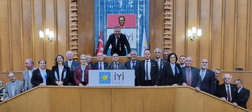 İYİ Parti Karesi İlçe Başkanlığından Ankara Çıkarması:  Genel Başkan Dervişoğlu'na Balıkesir Temsili Hediye - GÜNDEM - İnternetin Ajansı