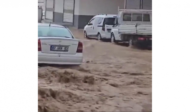 Metin Baydar: Şanlıurfa’daki Sel Felaketi Hepimizi Derinden Üzdü - GÜNDEM - İnternetin Ajansı