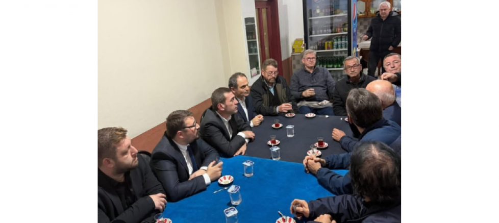 PARTi MECLİS ÜYESİ ECEVİT KELEŞ: “HALKIMIZIN SOFRASINA OTURUYOR, SORUNLARINI YERİNDE DİNLİYORUZ” - GÜNDEM - İnternetin Ajansı